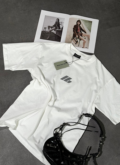 Футболка Balenciaga
