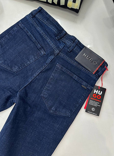 Джинсы Hugo Boss