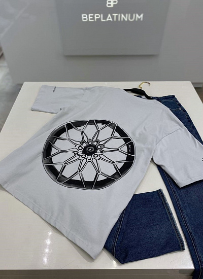 Футболка Balenciaga