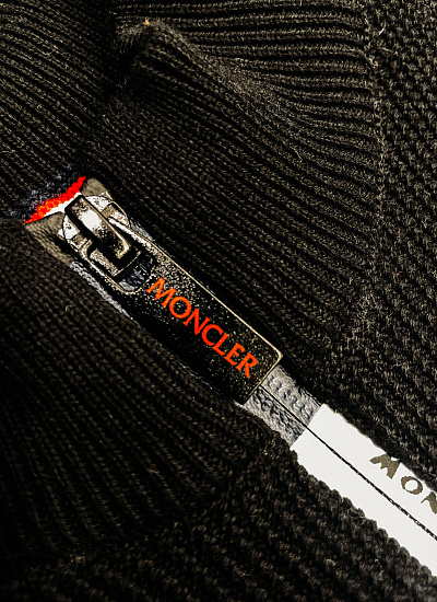 Джемпер на замке Moncler (7-8 лет)