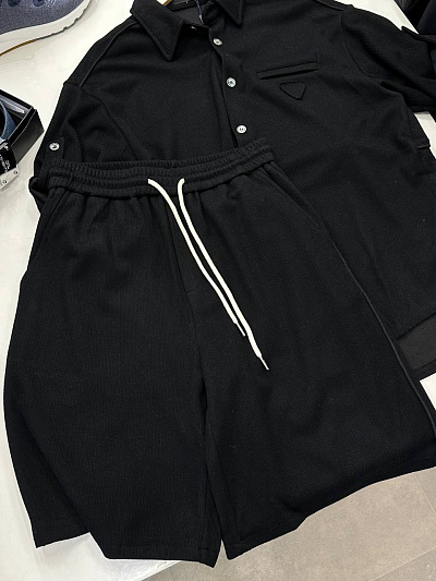 Шорты микровельвет Prada (L)