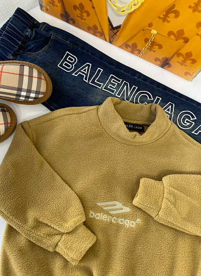 Свитер Balenciaga (110 СМ)
