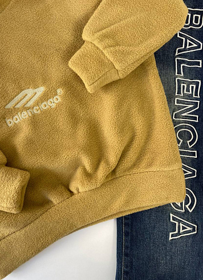Свитер Balenciaga (110 СМ)