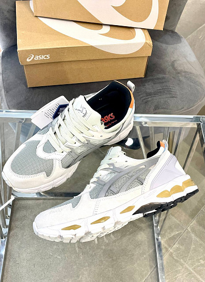 Кроссовки Asics