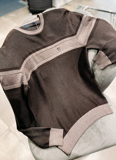 Джемпер Trussardi