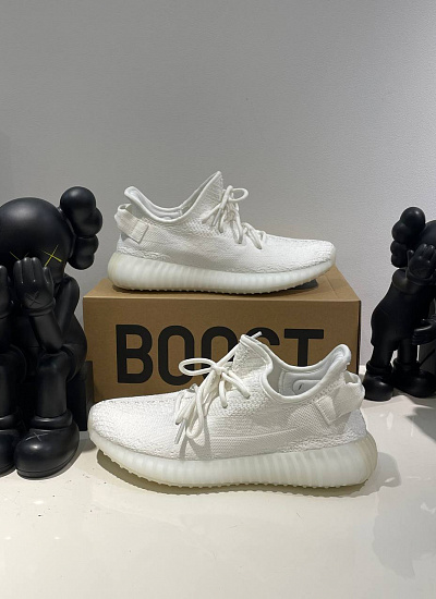 Кроссовки Adidas