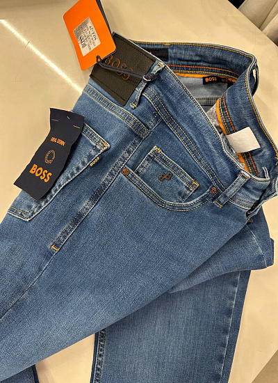 Джинсы Hugo Boss