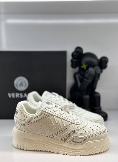 Кроссовки Versace