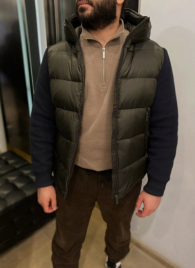 Куртка с капюшоном вязаный рукав Madzerini