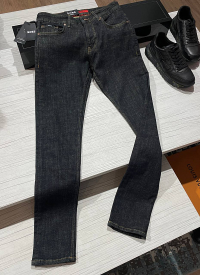 Джинсы Hugo Boss