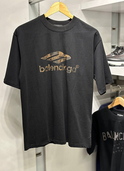 Футболка Balenciaga