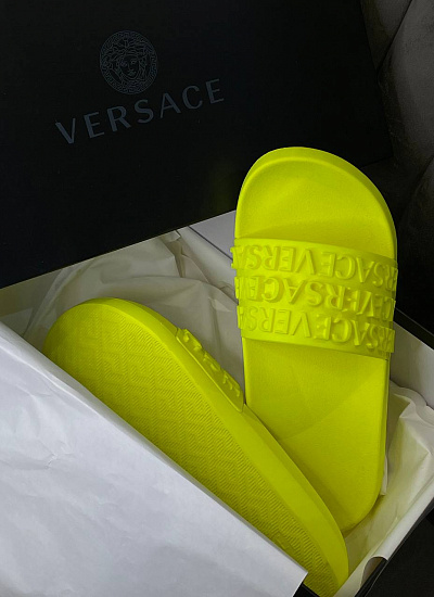 Сланцы Versace